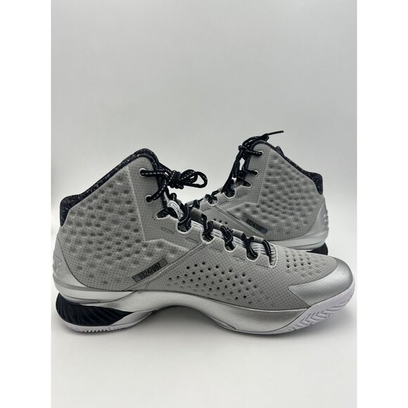 Size 11.5—Men's Under Armour Curry 1 Retro Black History Month 3026279-100 - Picture 3 of 6